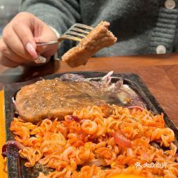 多瑞小镇宝龙广场店 邢台正餐服务的新风尚